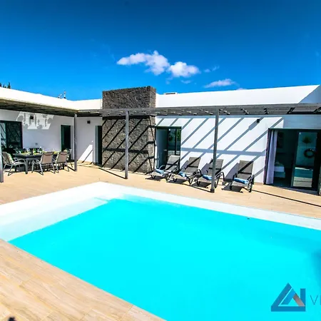229 - Lanson By Now Ltd * Playa Blanca